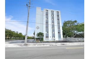 320 NE 12th Ave 408, Hallandale Beach, FL 33009 - MLS#F10524544