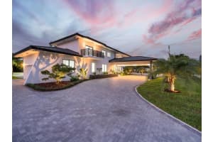 10201 Sw 64th St, Miami