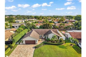 5215 Nw 27th Ct, Margate
