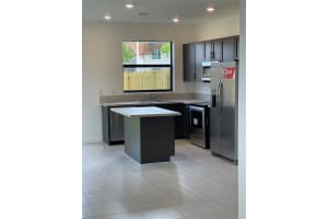 20651 NE 7 PL, Miami, FL 33179 - MLS#F10524578