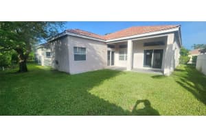 757 Tanglewood Cir, Weston, FL 33327 Sold 11/12/25