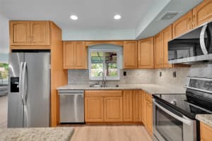 161 SE 8th St, Pompano Beach, FL 33060 Sold 11/20/25