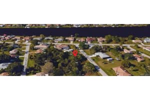 657 Cape Ter NW, Port Charlotte, FL 33952 - MLS#F10524629