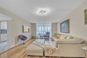 100 Golden Isles Dr 611, Hallandale Beach, FL 33009 - MLS#F10524646