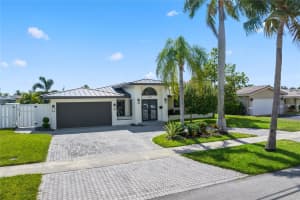440 SE 7th Ave, Pompano Beach, FL 33060 - MLS#F10524671