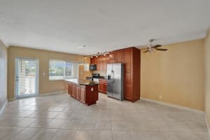 2895 NE 32nd St 206, Fort Lauderdale, FL 33306 - MLS#F10524672