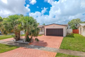 5400 W Park Rd, Hollywood, FL 33021 - MLS#F10524676