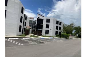 212 Lake Pointe Dr 313, Oakland Park