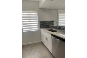 103 Riviera Cir, Weston, FL 33326 Sold 02/01/26