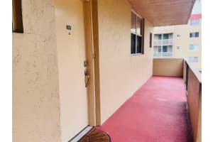 404 NW 68th Ave 301, Plantation, FL 33317 - MLS#F10524712