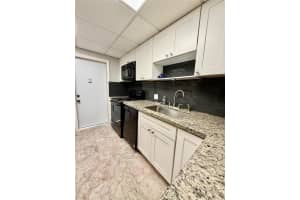 2601 S Course Dr 104, Pompano Beach, FL 33069 Sold 11/25/25