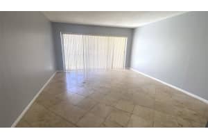 618 NW 13th St 12, Boca Raton, FL 33486 - MLS#F10524736