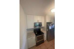 806 NE 23 Drive B-REAR, Wilton Manors, FL 33305 - MLS#F10524743