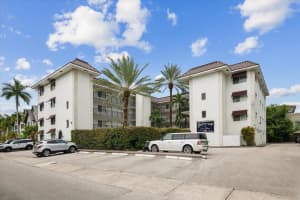 924 SE 2nd St 36, Fort Lauderdale, FL 33301 - MLS#F10524745