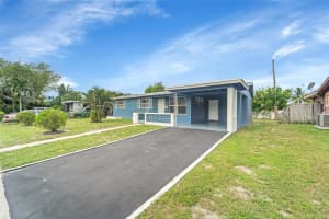 471 SW 27th Ter, Fort Lauderdale, FL 33312 - MLS#F10524747