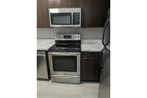 617 Ixoria Avenue, Fort Pierce, FL 34982 - MLS#F10524808