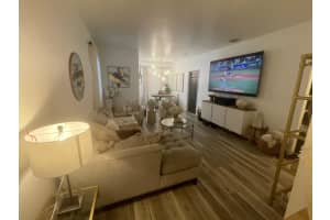2615 Ne 4th St 101, Homestead