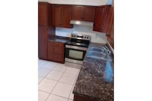 511 SW 8th St, Hallandale Beach, FL 33009 - MLS#F10524811