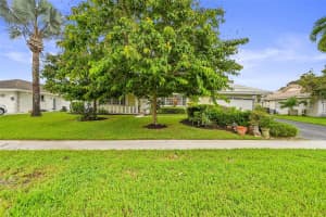 240 El Dorado Pkwy, Plantation, FL 33317 Sold 10/10/25