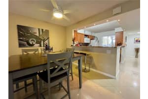 195 Lakeview Dr 102, Weston, FL 33326 - MLS#F10524821