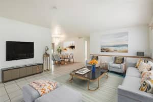 4801 17th Court, Lauderhill, FL 33313 - MLS#F10524834