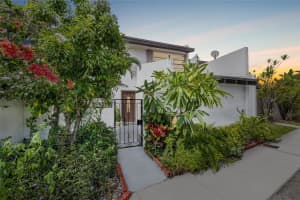 10921 SW 70th Ter 10921, Miami, FL 33173 - MLS#F10524859