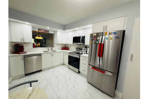900 SW 142nd Ave 109L, Pembroke Pines, FL 33027 - MLS#F10524861