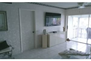 460 Paradise Isle Blvd 301, Hallandale Beach, FL 33009 - MLS#F10524880
