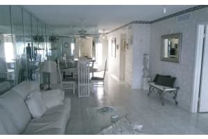 460 Paradise Isle Blvd 301, Hallandale Beach, FL 33009 - MLS#F10524880