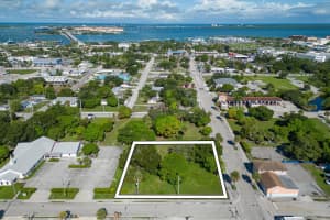 822 Avenue D, Fort Pierce, FL 34950, Fort Pierce, FL 34950 - MLS#F10524918