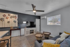 2007 NE 3rd Ave 8, Wilton Manors, FL 33305 - MLS#F10524971