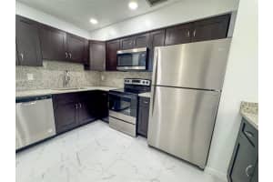 10687 Royal Palm Blvd, Coral Springs, FL 33065 - MLS#F10524979