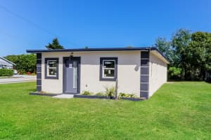 719 NW 1st St, Delray Beach, FL 33444 Sold 11/14/25