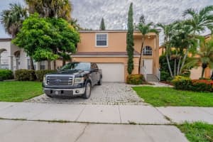 159 NW 152nd Ln, Pembroke Pines, FL 33028 Sold 10/28/25