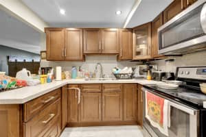 7041 Environ Boulevard, Lauderhill, FL 33319 - MLS#F10525022