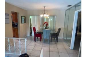 4220 NW 51st Ave, Lauderdale Lakes, FL 33319 - MLS#F10525040