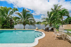 7940 NW 8th St, Margate, FL 33063 - MLS#F10525048