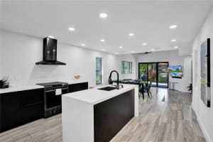 91 NE 17th Ct, Fort Lauderdale, FL 33305 - MLS#F10525052