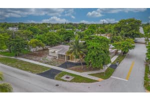 242 NE 26th Ct, Pompano Beach, FL 33064 - MLS#F10525072