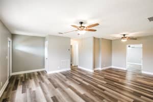 527 S 13th Ct, Lantana, FL 33462 Sold 12/03/25