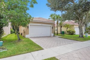 5355 NW 126th Dr, Coral Springs, FL 33076 Sold 10/09/25