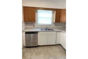 123 NW 40TH ST 7, Oakland Park, FL 33309 - MLS#F10525099