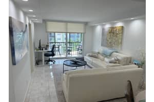 5300 NE 24th Ter 525c, Fort Lauderdale, FL 33308 - MLS#F10525102