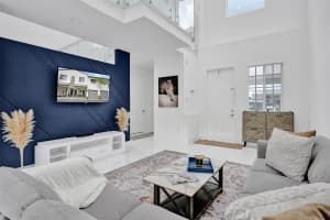 121 SE 7th Ave 121, Pompano Beach, FL 33060 Sold 10/17/25