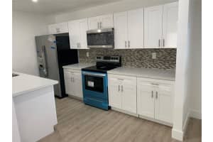 4121 Stirling Rd 401, Davie, FL 33314 - MLS#F10525117