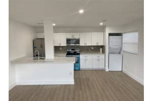 4121 Stirling Rd 401, Davie, FL 33314 - MLS#F10525117