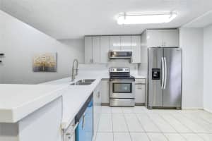 214 City View Dr 214, Fort Lauderdale, FL 33311 - MLS#F10525160