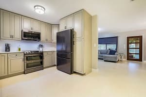 1701 SW 32nd Ct, Fort Lauderdale, FL 33315 - MLS#F10525170