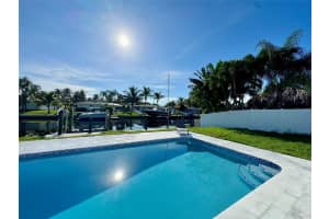 230 SE 3rd Ave, Pompano Beach, FL 33060 - MLS#F10525193