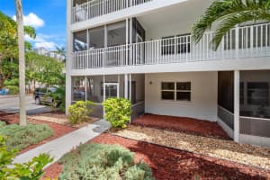 1930 Jackson St 1, Hollywood, FL 33020 - MLS#F10525195